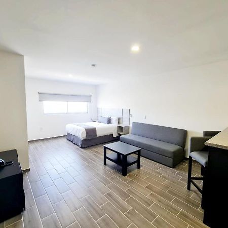 Sr Suites Zapopan Εξωτερικό φωτογραφία